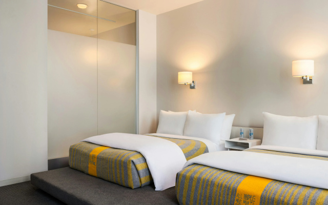 photo 4 of The Delphi Hotel