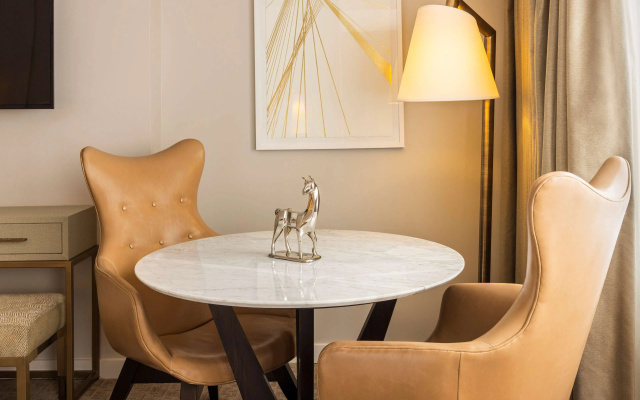 photo 5 of The Statler Dallas Curio Collection By Hilton