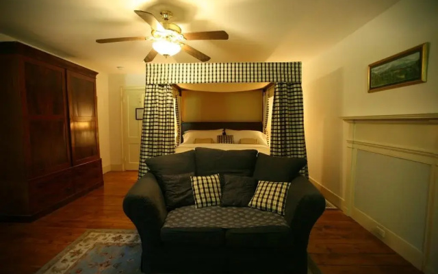 photo 2 of The Stone House B&B