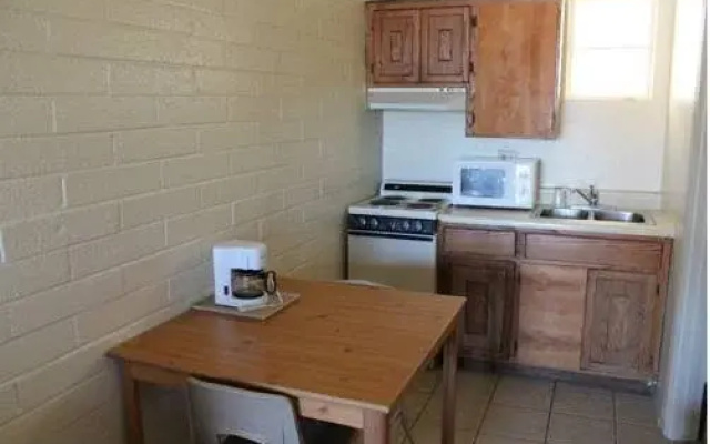 photo 2 of Sunland Motel Mesa