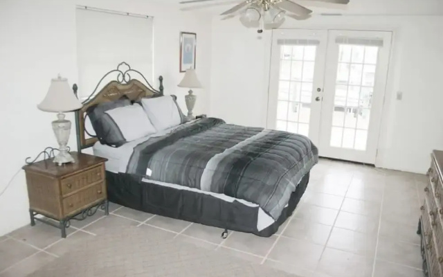 photo 2 of The Sunset House - Three Bedroom Home