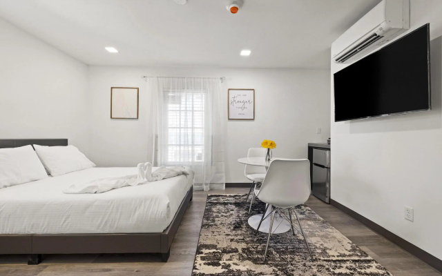 photo 4 of The Sunset Inn-South Miami