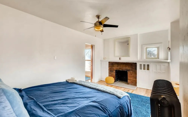 photo 2 of The Sunshine Suite in the Heart of Baker