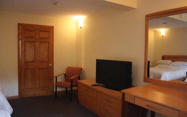photo 2 of SunView Motel