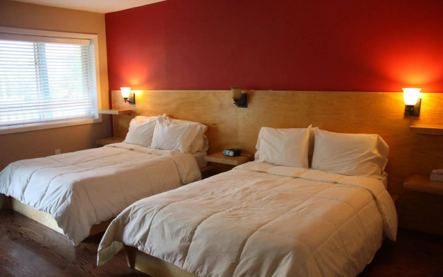 photo 3 of SunView Motel