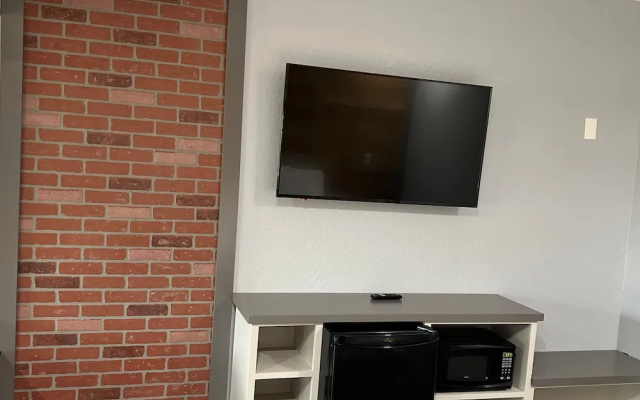 photo 5 of Symphony Inn and Suites