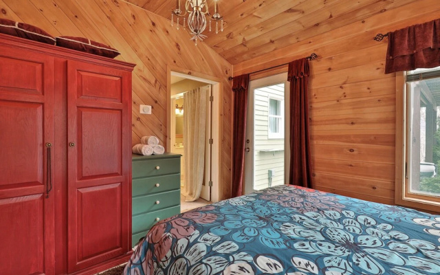 photo 4 of The Tanglewood Lodge: Amazing Ski Home For Groups. Hot Tub. Close To Killington Resort! 4 Bedroom Home