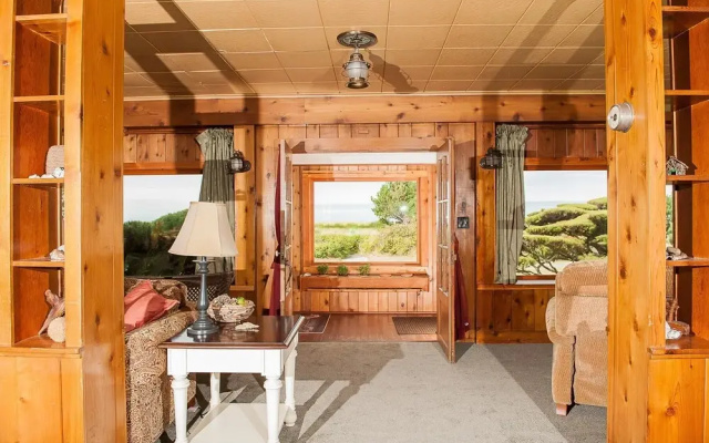 photo 3 of The Tides 4 Br home by RedAwning
