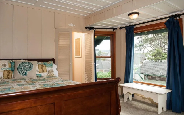 photo 4 of The Tides 4 Br home by RedAwning