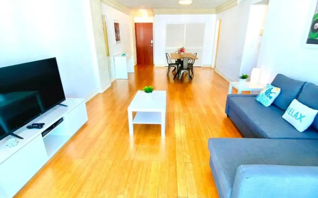 photo 2 of The Tides Condo On Hollywood
