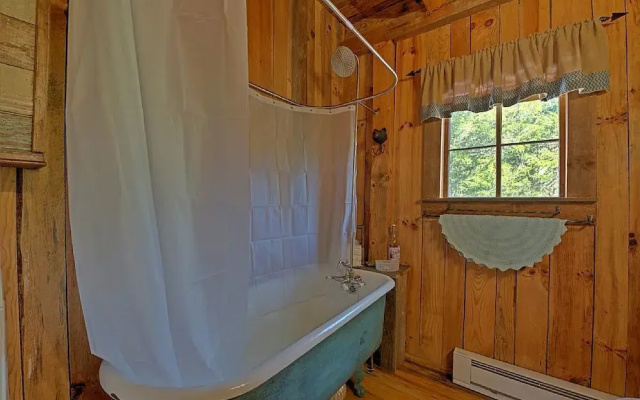 photo 5 of The Timbers Cabin - 1 Br Cabin