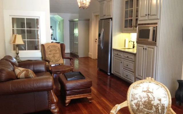 photo 3 of The Twelve Oaks Bed & Breakfast