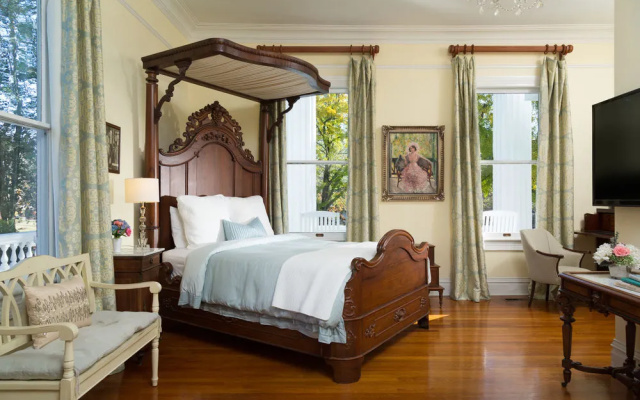 photo 4 of The Twelve Oaks Bed & Breakfast