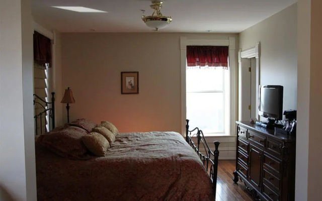photo 3 of The Union Hotel