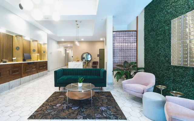 photo 2 of The Vault Hotel