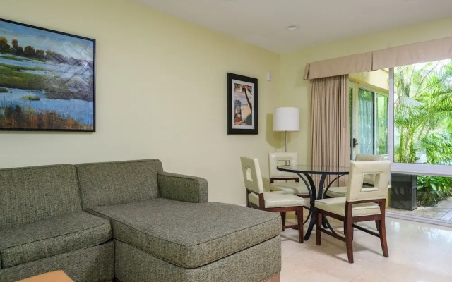 photo 2 of The Villas Of Las Olas Idyllic W/ Pool 1 Bedroom Hotel Room