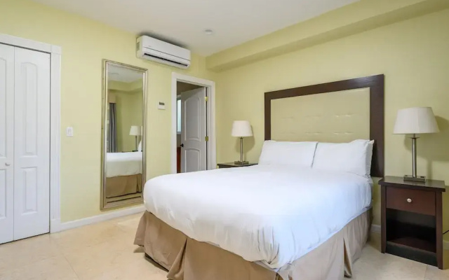 photo 4 of The Villas Of Las Olas Sun-kissed W/ Pool 2 Bedroom Hotel Room