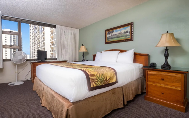 photo 5 of Waikiki Banyan Condo Located One Block From Waikiki Beach!