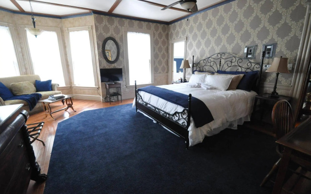 photo 4 of The Wallingford Victorian Inn