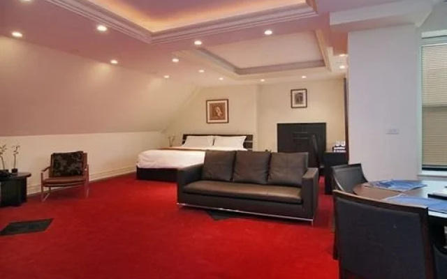 photo 3 of The Walton Residence