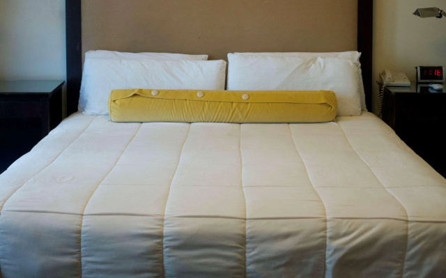 photo 5 of Washington Inn