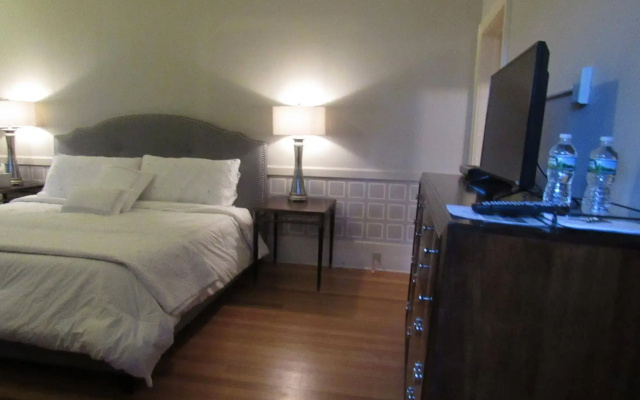 photo 4 of The Washington Park Inn