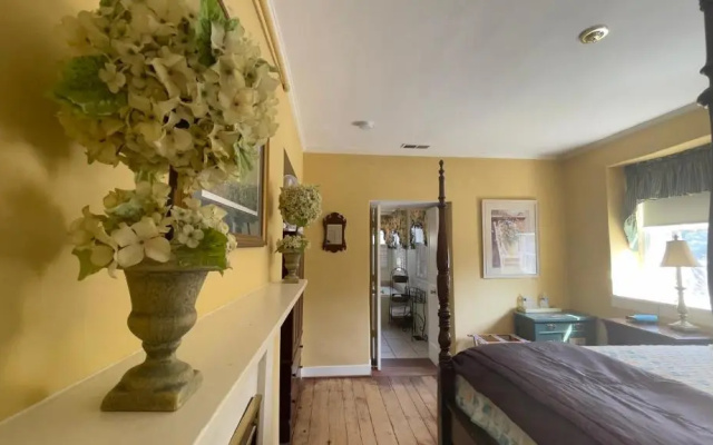 photo 2 of The Wayside Inn Bed & Breakfast