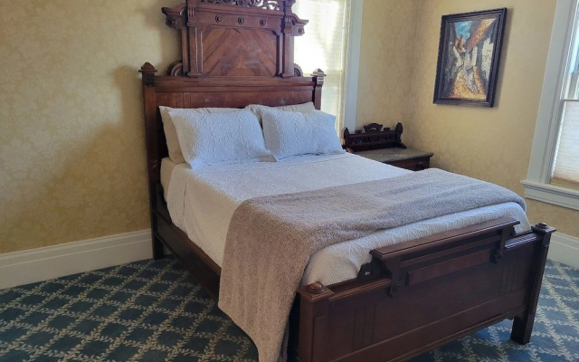 photo 5 of The Weis Mansion
