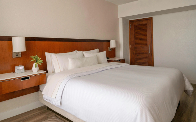 photo 3 of The Westin Fort Lauderdale Beach Resort