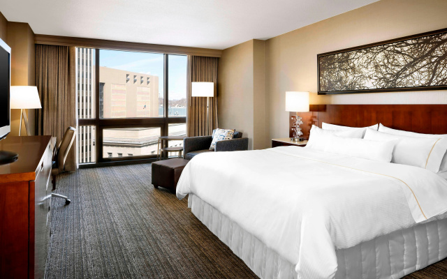 photo 2 of The Westin Cincinnati