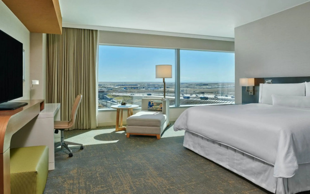 photo 3 of The Westin Denver International Airport