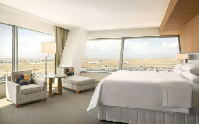 photo 5 of The Westin Denver International Airport