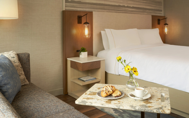 photo 3 of The Westin Indianapolis