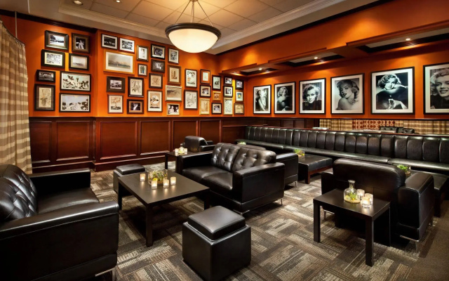 photo 2 of Dossier Hotel