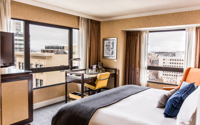 photo 4 of Dossier Hotel