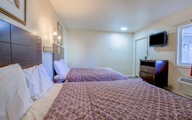 photo 3 of Whispering Pines by Hotel O Whitestone VA