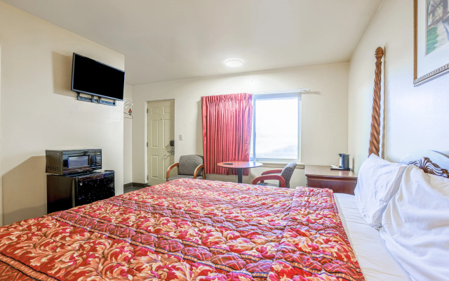 photo 5 of Whispering Pines by Hotel O Whitestone VA