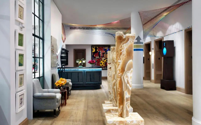 photo 2 of The Whitby Hotel