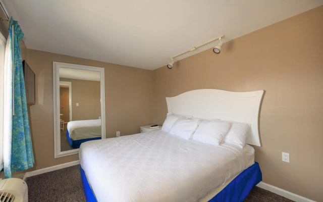 photo 4 of The White Sands Oceanfront Resort & Spa