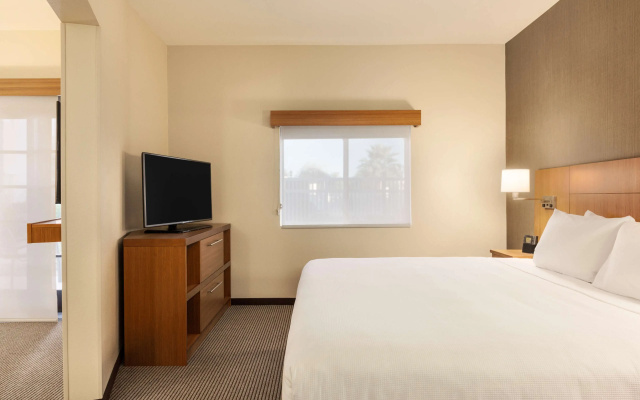 photo 2 of Hyatt Place Phoenix/Chandler-Fashion Center