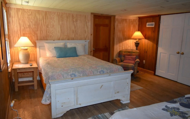 photo 2 of Thimble - 6 Br Home