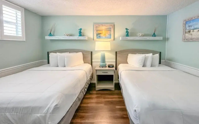 photo 3 of Thunderbird Beach Resort