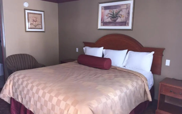 photo 5 of Thunderbird Lodge in Riverside