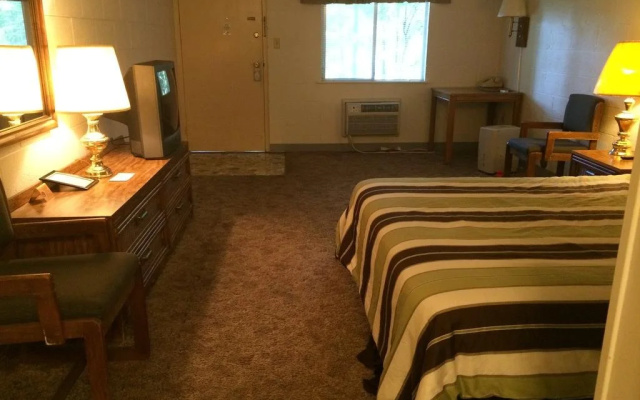 photo 3 of Thurman's Lodge