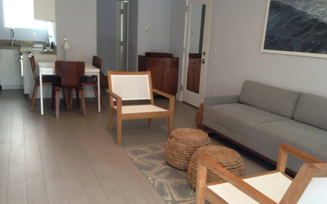 photo 3 of Tides Inn Hotel