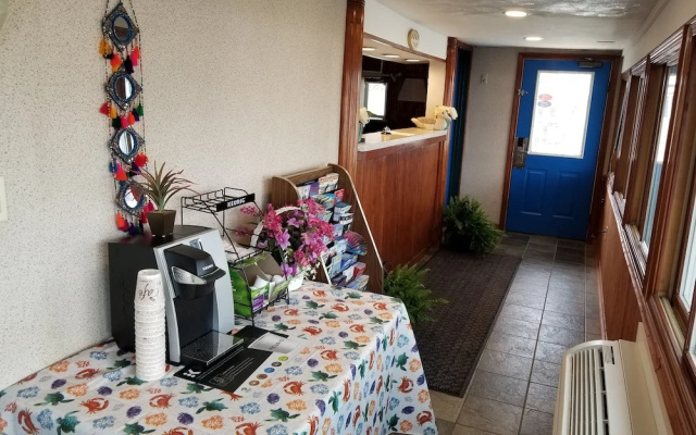 photo 2 of The Tides Motel