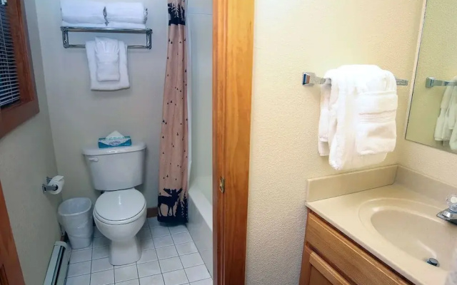 photo 5 of Timber Creek Chalets: 9