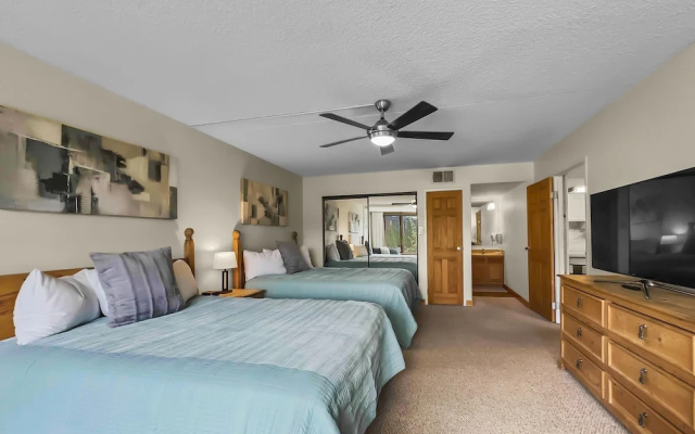photo 4 of Timeless Classic Ski Condo - SH404 by RedAwning