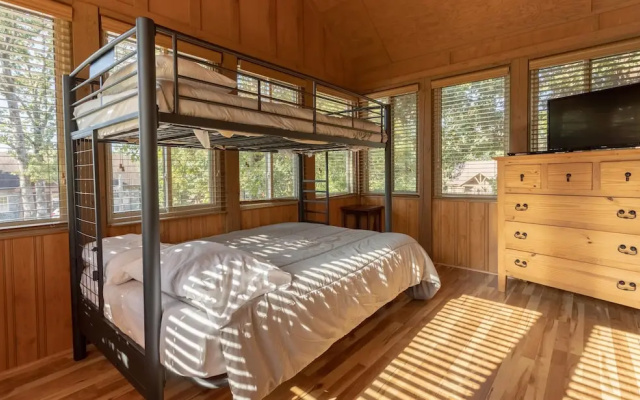 photo 4 of Tin Cup - 1 Br Cabin