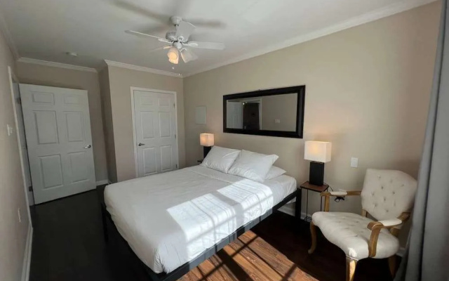 photo 2 of Tise Plaza Condos